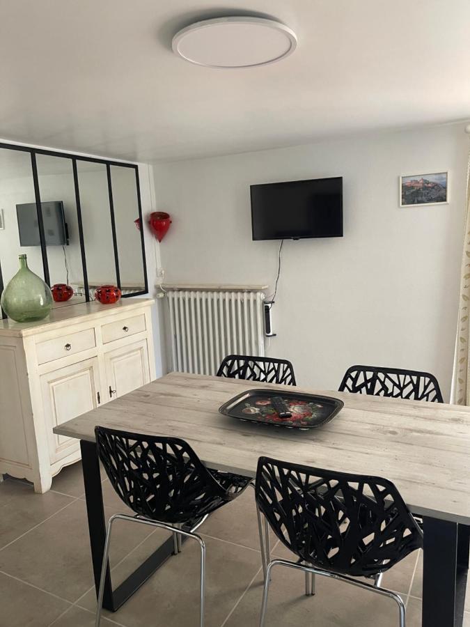 Les Flo Location Apartamento Aigues-Mortes Exterior foto